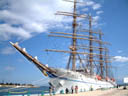 2代目帆船海王丸、富山新港寄港時に撮影